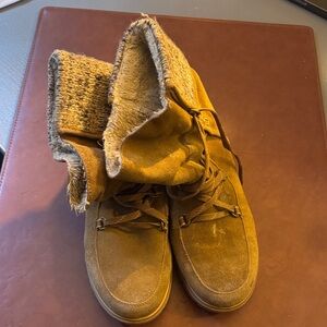 BareTraps Tan Suede Boots with Fur Trim